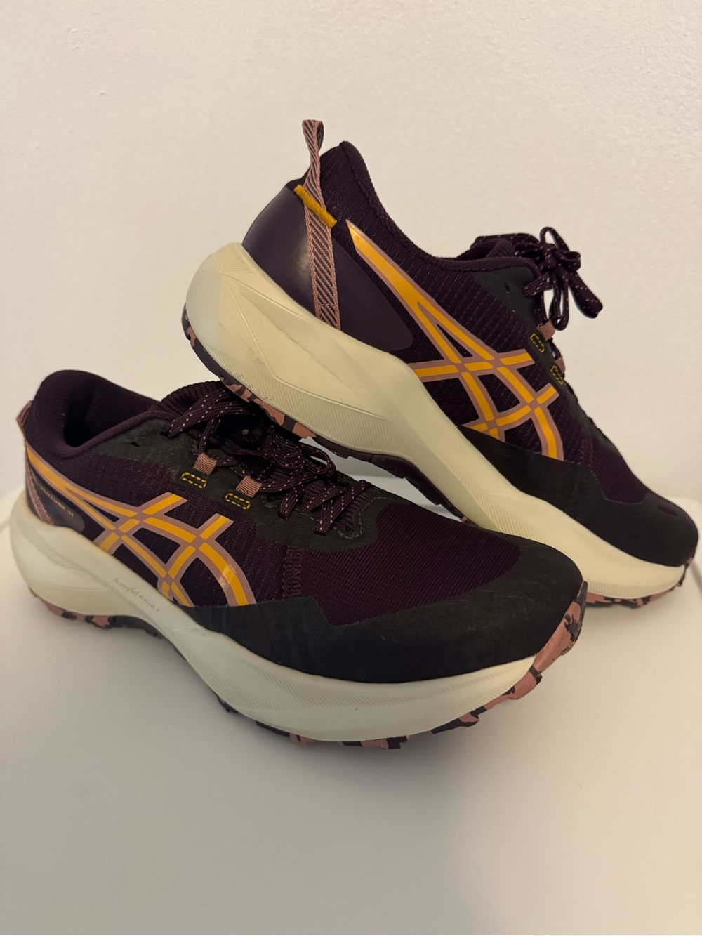 Women’s ASICS Gel Venture 11